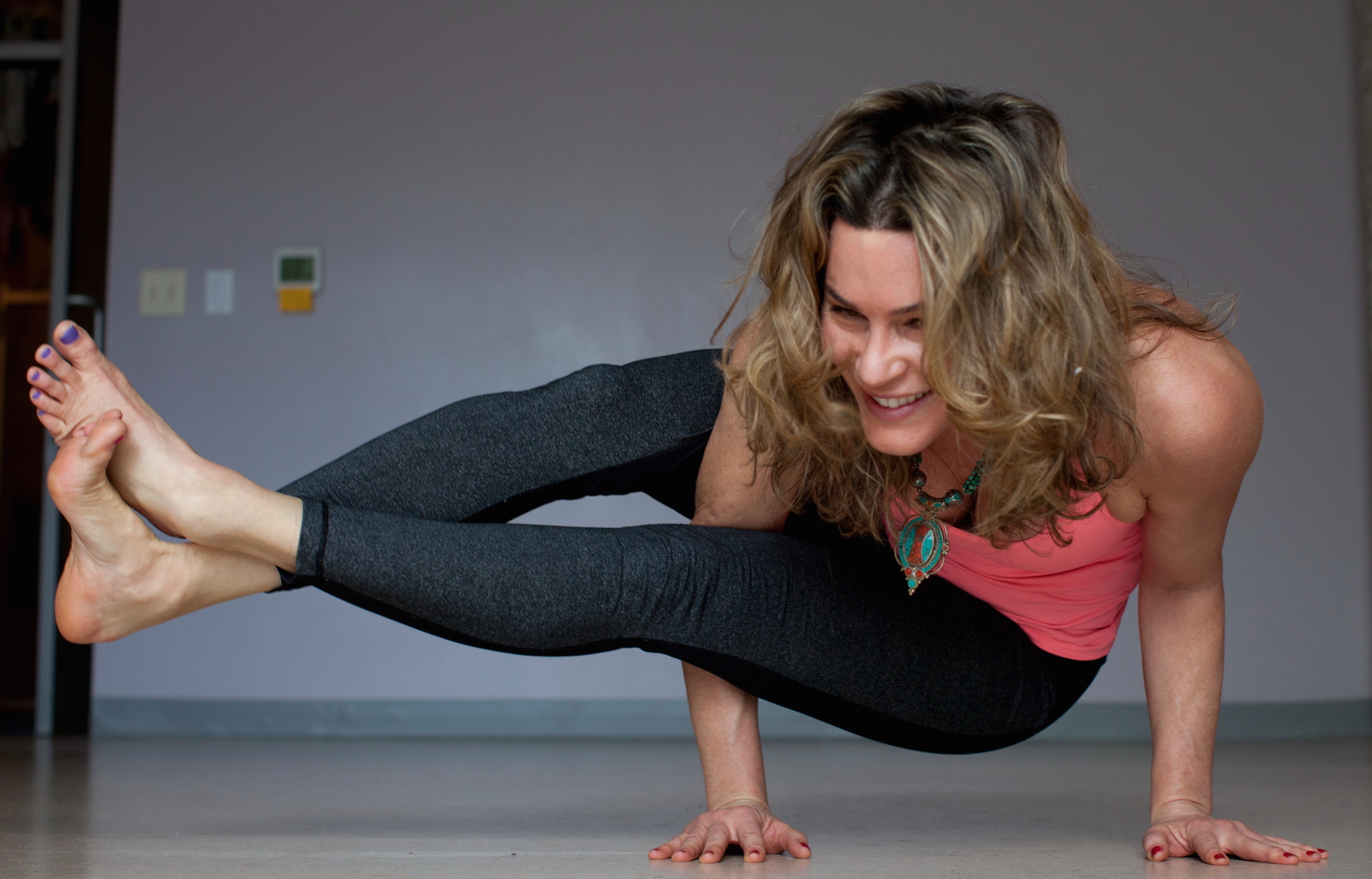 ConnieYogaAstakravasana1